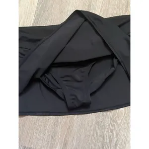 Nike Women’s Sz 12 Swim Skirt Skort Attached Built-in Bikini Black Elastic Waist thumbnail 4