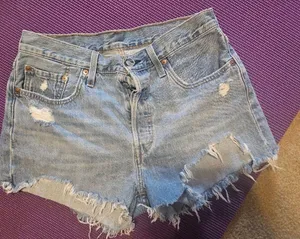 Levi’s 501 Shorts thumbnail 1