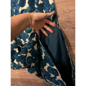 Tabitha dress blue size 12 floral cocktail party pencil zipper V back short thumbnail 10