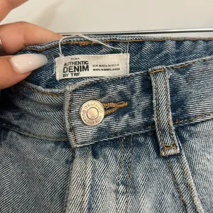 MOVING SALE Zara Distressed denim cutoff shorts thumbnail 5
