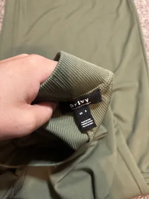 Green lounge set buckle thumbnail 6
