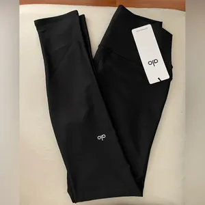 Alo Yoga NWT 7/8 High Waisted Airlift Leggings in Black Size M thumbnail 5
