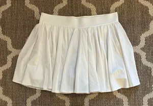 TNA Aritzia pleated tennis skirt women’s size large thumbnail 1