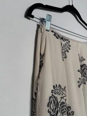 Banana Republic Boho Silk Cream Skirt thumbnail 3