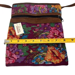 Artesanias Utz Kem Guatemala EMBROIDERED HUIPIL Crossbody Bag thumbnail 8