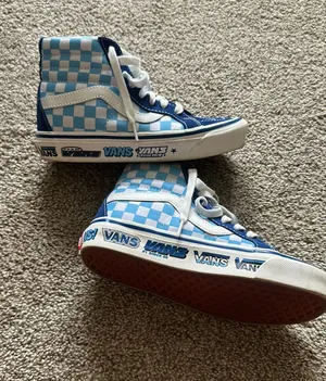 Vans High-Top  thumbnail 1