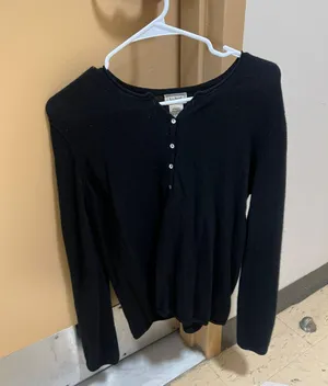 L.L.Bean 100% Cashmere Quarter-Button Sweater Top thumbnail 1