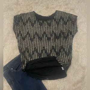 Joe's Jeans Fashion Blouse Sequins Butterfly/short dolman Black/Gold size S thumbnail 3