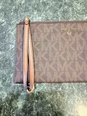 Michael Kors Purse thumbnail 2