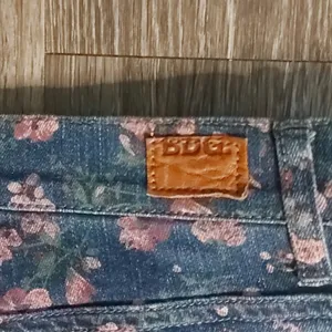 BDG Floral Grazer High Rise Jean 30 NEW Classic Preppy Fairycore Prints Bohemian thumbnail 11