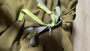 FIGS Olive Green Scrub Pants (Livingston) + Top Set thumbnail 4