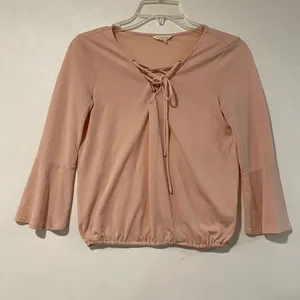 Aeropostale XS Blush Pink Lace Up Bell Sleeve Boho Peasant Top thumbnail 2