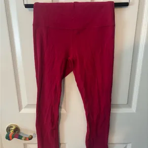 lululemon athletica crop align leggings thumbnail 2