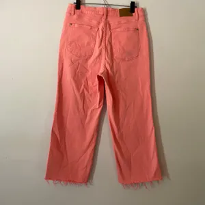 Judy Blue Hot Pink Garment Dyed Frayed Straight Leg Jeans Cropped Women 15 / 32 thumbnail 5