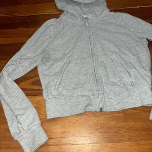 Aritzia Tna cropped zip up thumbnail 2