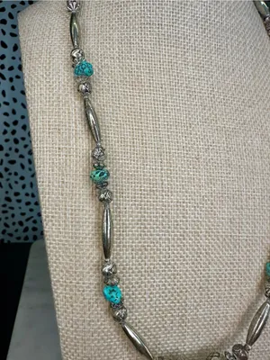 Vintage Liquid Silver Tone Turquoise Bead Screw Clasp Necklace Costume thumbnail 2