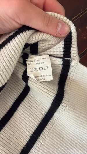 Small Boutique Sweater thumbnail 2