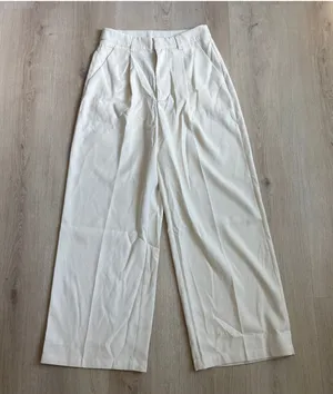 Cider NWT Women's Pleated Off White High Rise Wide-Leg Trousers Size S thumbnail 1