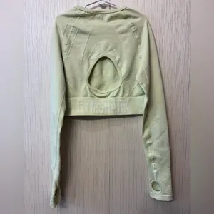 Gym Shark Shirt Women's S Pale Green Long‎ Sleeve Cropped Thumb Holes Open Back thumbnail 2