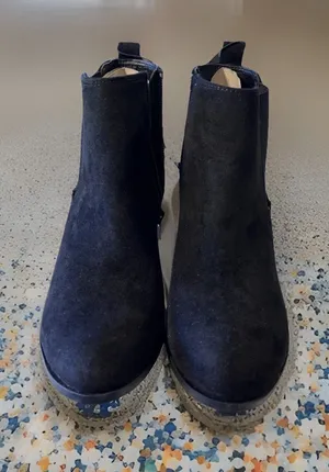 Dolce Vita Women's Black Collyns Short Bootie Suede Leather Stack Heel Size 7.5 thumbnail 1