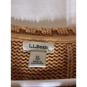 amber-brown L.L.Bean cable-knit crewneck sweater XL thumbnail 3