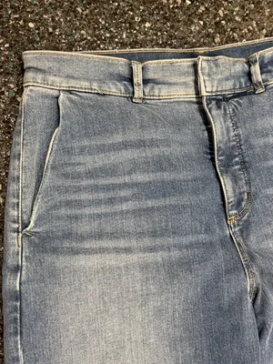 Ann Taylor Wide Leg Women’s 12P Petite Blue Jeans thumbnail 2