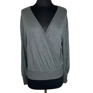 ✨Anthropologie Rocio Surplice Grey Sz Medium Top✨ thumbnail 6