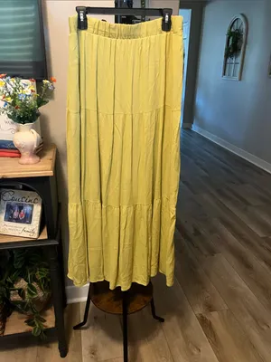 Haute Monde Light Green Tiered Maxi Skirt thumbnail 2