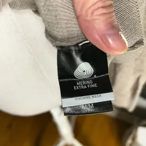 Katherine Barclay Extra Fine Merino Wool Womens M Cozy Minimalist Classic Preppy thumbnail 7