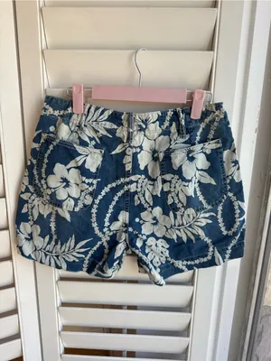 Ralph Lauren Floral Print Denim Shorts - Blue/White 70s inspired thumbnail 3