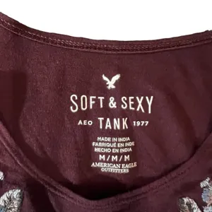 American‎ Eagle Outfitters Tank Top Womens Medium Burgundy Floral Embroidered thumbnail 4