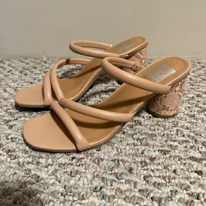 DV Dolce Vita Myla Chunky Round Heel Sandals in Natural Multi- Size 9.5 thumbnail 5