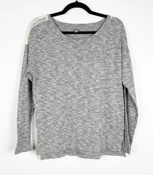 Aerie Women Gray Long Sleeve Tee‎ Crochet Lace Shoulder Detail Top Sz S thumbnail 1