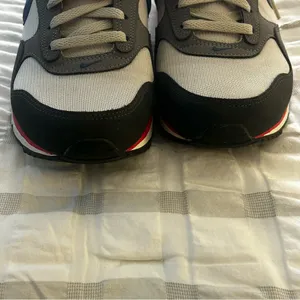 Womens Nike Air Max Correlate sneakers size 9 Neutral Grey thumbnail 11