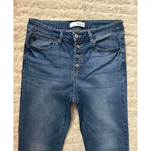 KanCan medium wash high-rise button fly cropped jeans Size 31 thumbnail 2