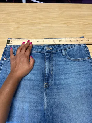 Old Navy Higher High-Rise Flare Jeans 6 Petite Medium Wash Clover thumbnail 11