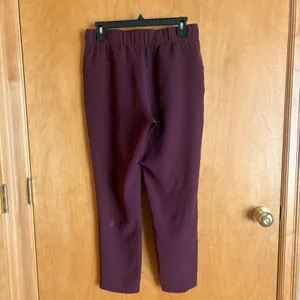 Lululemon On the Fly 7/8 Pant Womens 6‎ Burgundy Plum Drawstring Jogger thumbnail 2