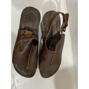 Pierre Dumas Brown VEGAN distressed Platform Wedge Open Toe Sandals Women's sz 9 thumbnail 3