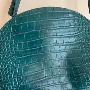 Lione Elegant Green Crocodile-Embossed Shoulder Bag Green Purse Bag Small thumbnail 2