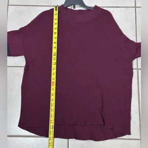 American Eagle Women Burgundy Red Jegging‎ Fit Knit Sweater size M. thumbnail 6
