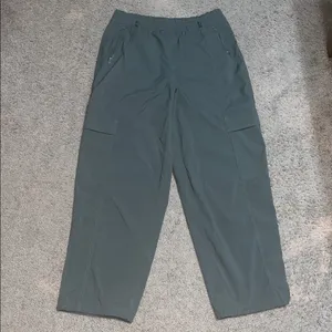Athleta Cascade Cargo Poplin Cinch Wide Leg Pant Moss‎ Green Medium thumbnail 2