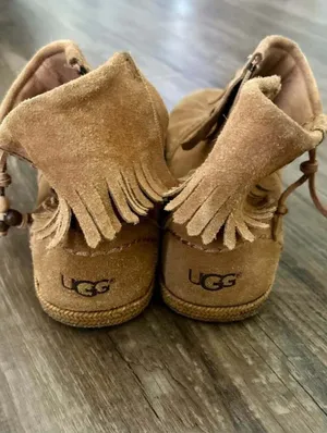 UGG Fringe Suede Ankle Boots Size 6 Women’s thumbnail 4