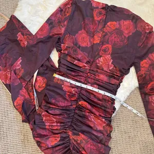 House of CB Ruched Georgette Rose Longsleeve Maxi Dress XS - Floral thumbnail 5
