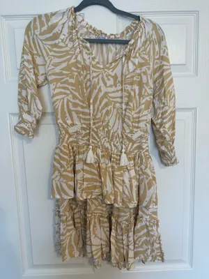 Dress Tan Size M thumbnail 1