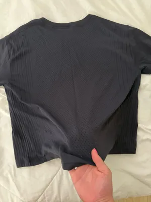Lululemon Top thumbnail 3