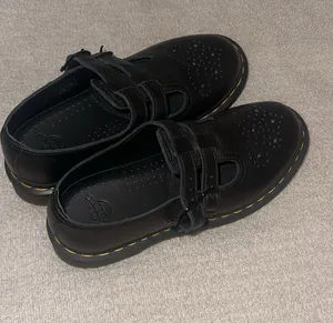 Dr. martens Mary Jane shoes. only worn once! size 4.5w thumbnail 1