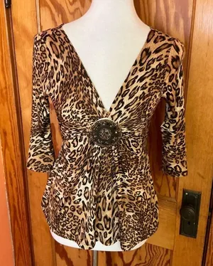 Vintage unique Y2K sexy leopard top thumbnail 4
