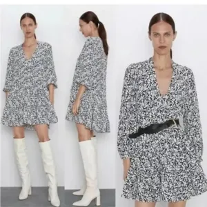C Zara Claris Back & White V-Neck Long Sleeve Ruffle Women Mini Dress Size M thumbnail 2