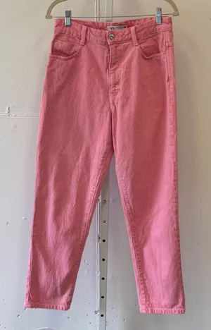 Zara Pink High Waisted Mom Jeans Tapered Leg Denim Pants Size 8 4083/024/620/40 thumbnail 1