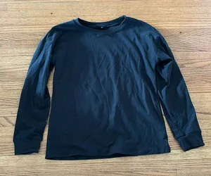 Black Sweater Size M thumbnail 1